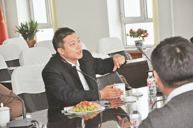 东粮集团董事长_湘粮集团董事长图片